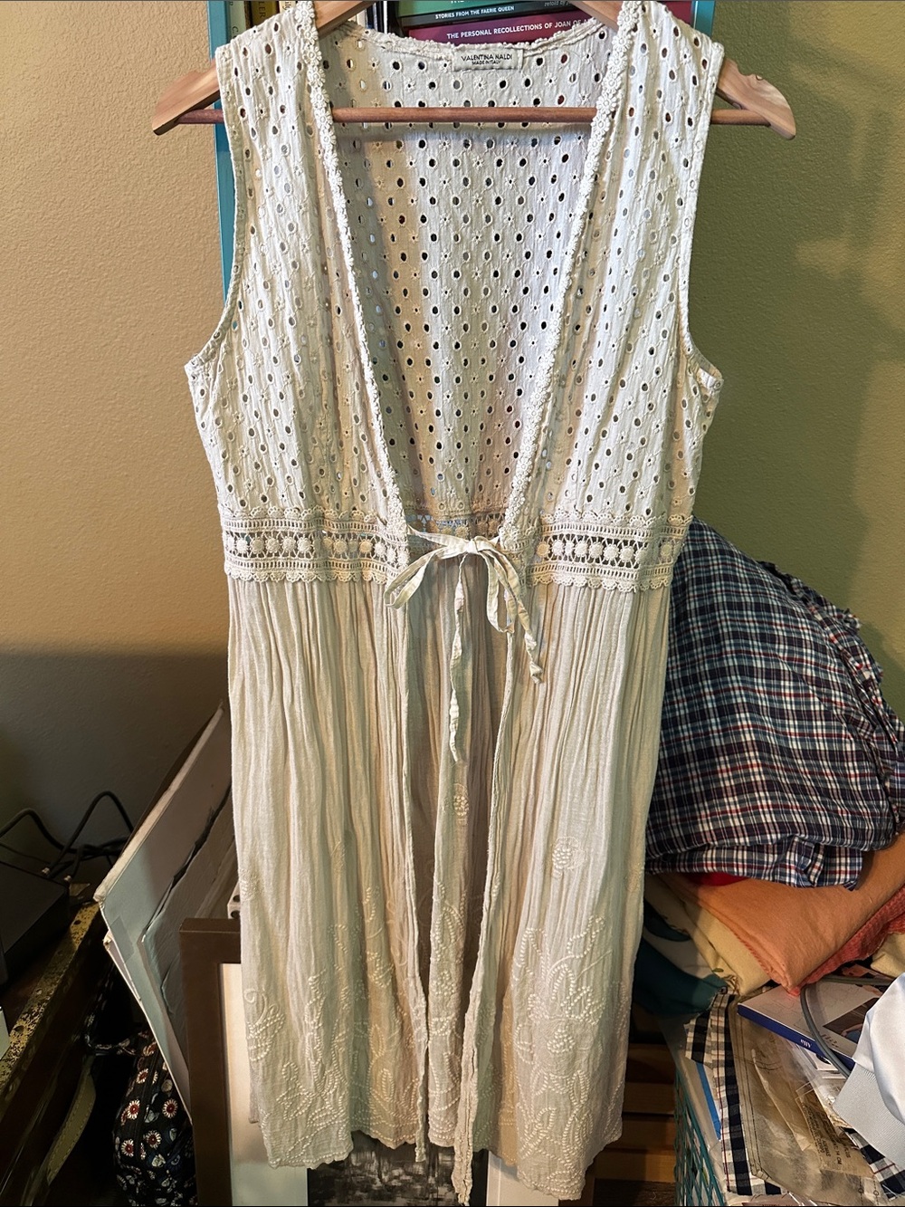 Sleeveless Eyelet Tie-Front Duster Vest - Cream with Floral embroidery